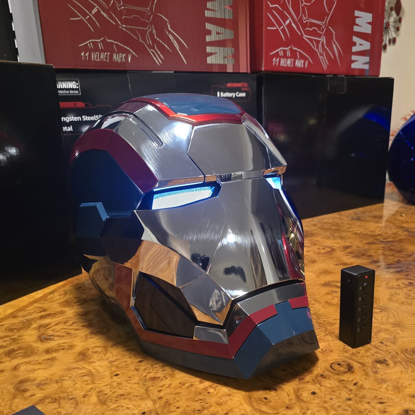 IRONMAN HELMET PATRIOT